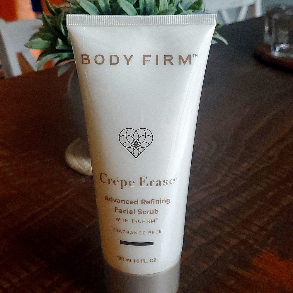 Body Firm Crepe Erase Advanced Refining Facial Scrub with Trufirm 6 fl oz NEW